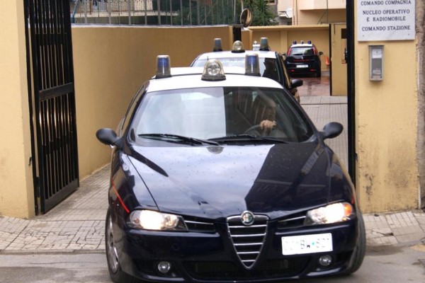 Catturava cardellini: arrestato