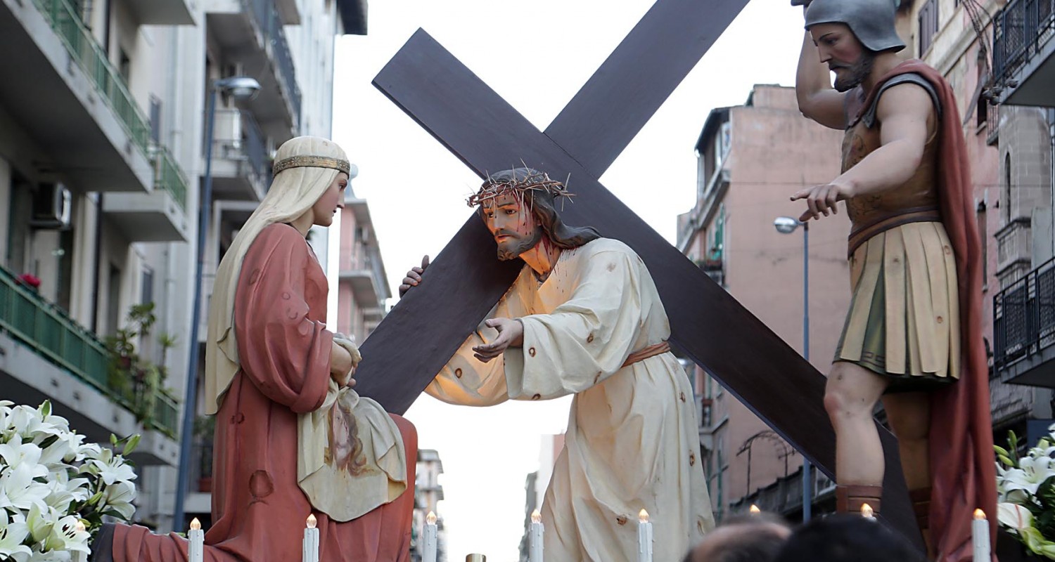 La Processione delle Barette