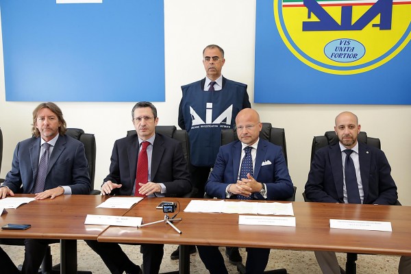 Dia, sequestro beni a famiglie mafiose dei Nebrodi