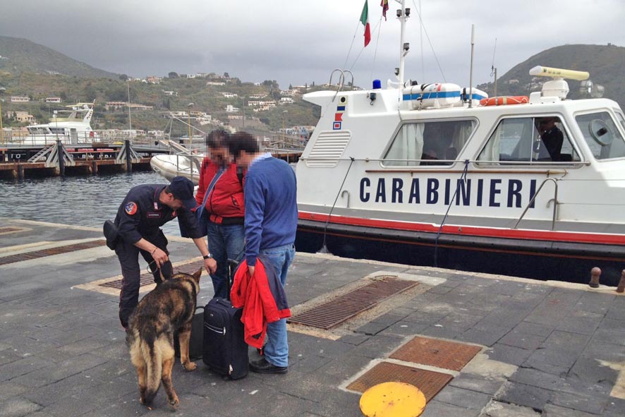 Spaccio alle Eolie: 33 indagati