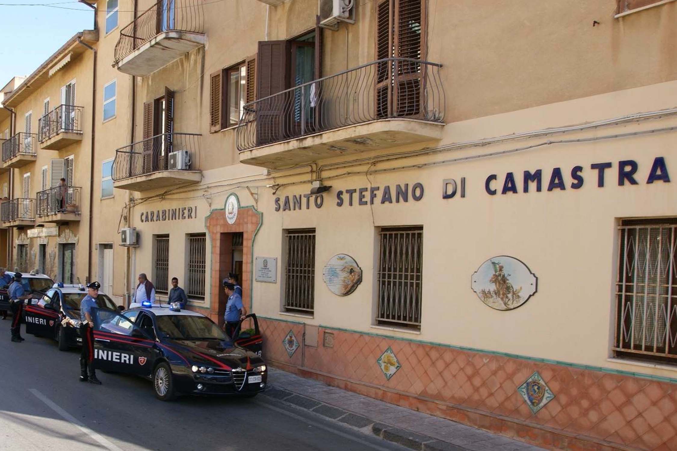 S. Stefano di Camastra: evade dai domiciliari per farsi curare una ferita, 25enne rintracciato dai carabinieri al Pte