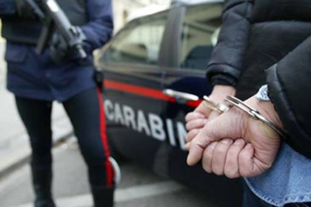 Letojanni, stalker bloccato dai carabinieri