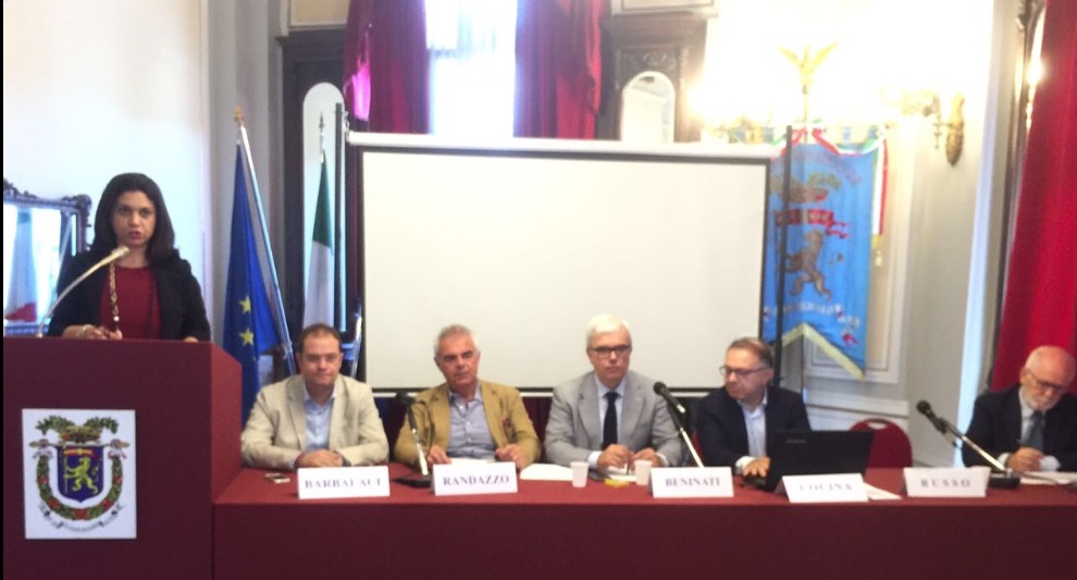 Rifiuti, solo colpa dell'amministrazione