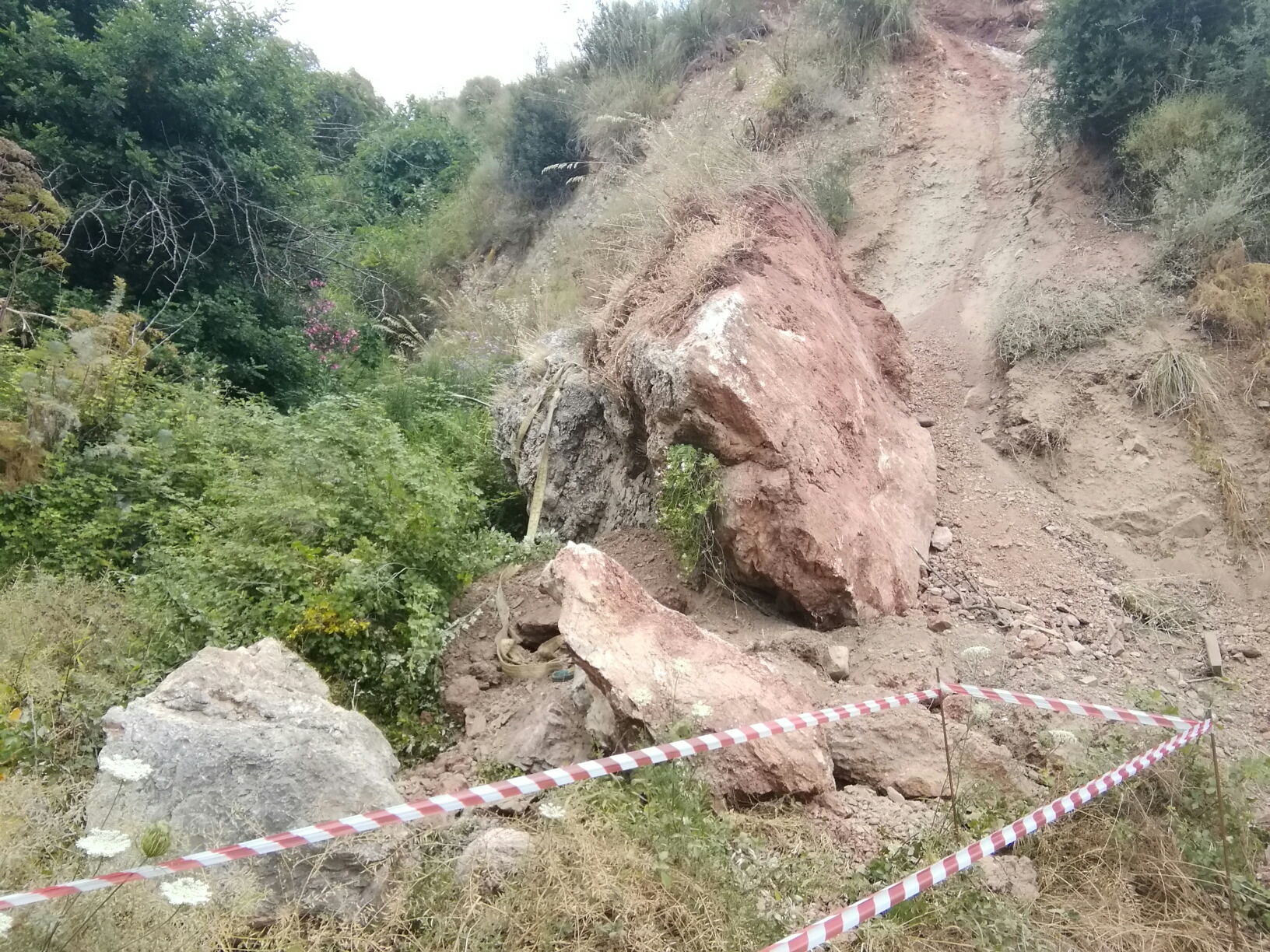 Musumeci lancia l'allarme frane: "Non solo S. Fratello, Sicilia a forte rischio"