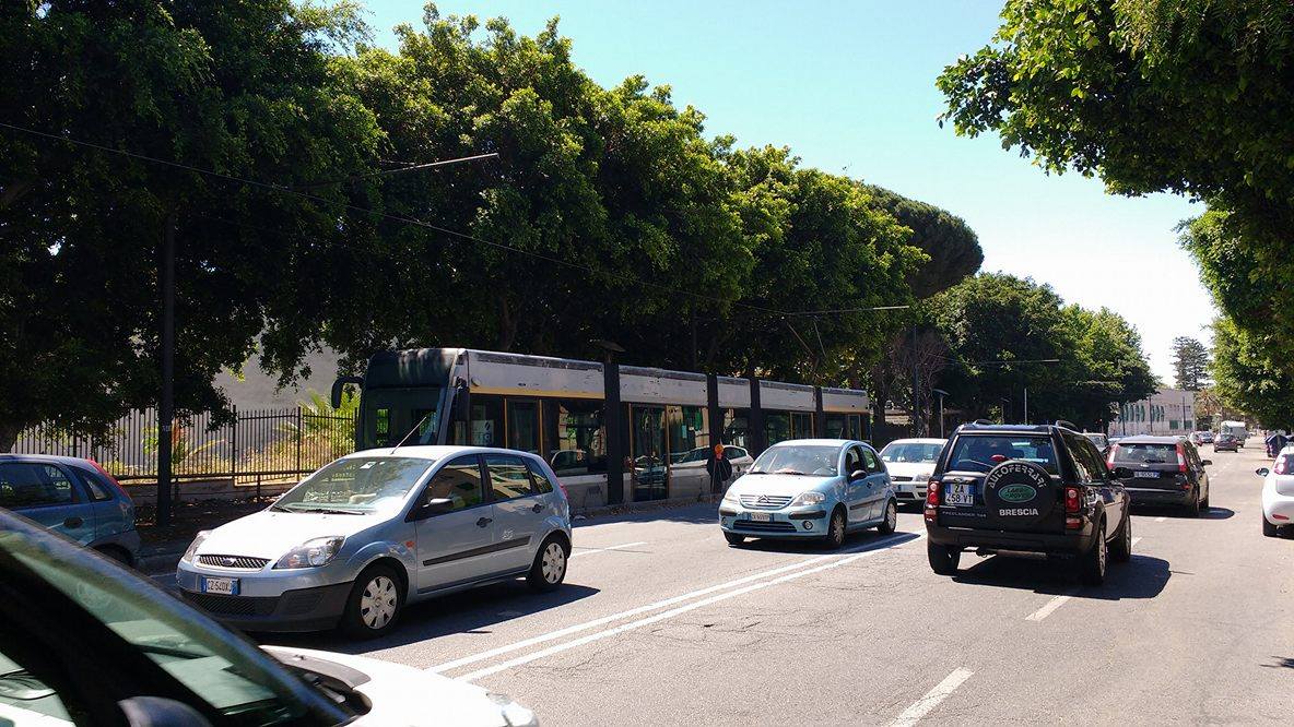 Tranvia, limitazioni al traffico sul viale della Libertà