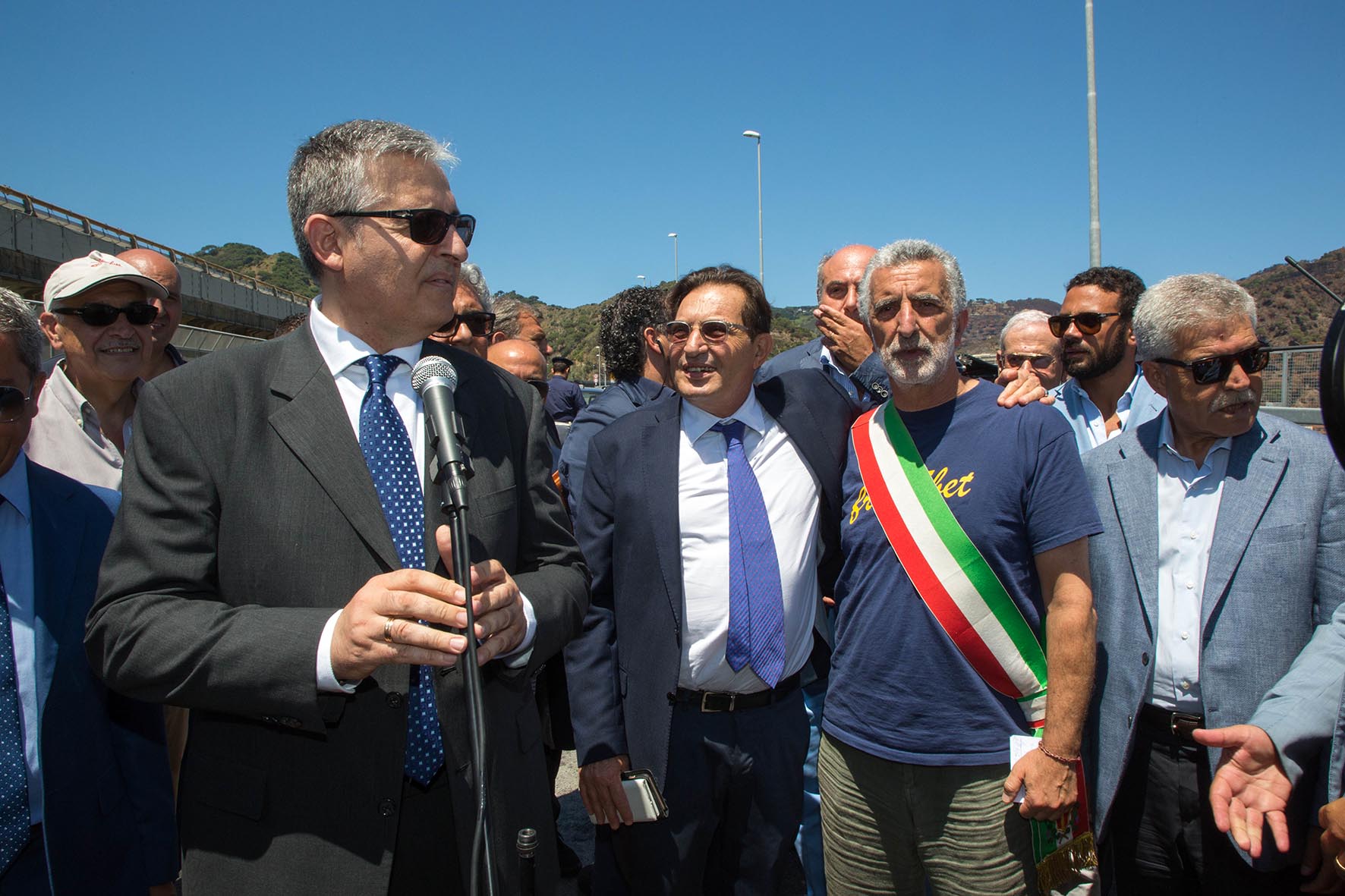 Capitale Messina ad Accorinti: "Non giudichiamo dalle magliette, fallimento su tutti i fronti"
