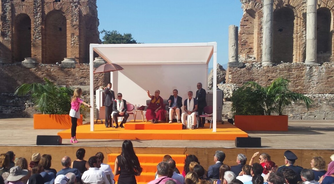 Il Dalai Lama a Taormina: "Vi ringrazio per il supporto alle persone sofferenti"