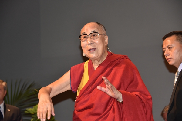 Picciotto: "Il Dalai Lama a Messina? I commercianti non se ne sono accorti"