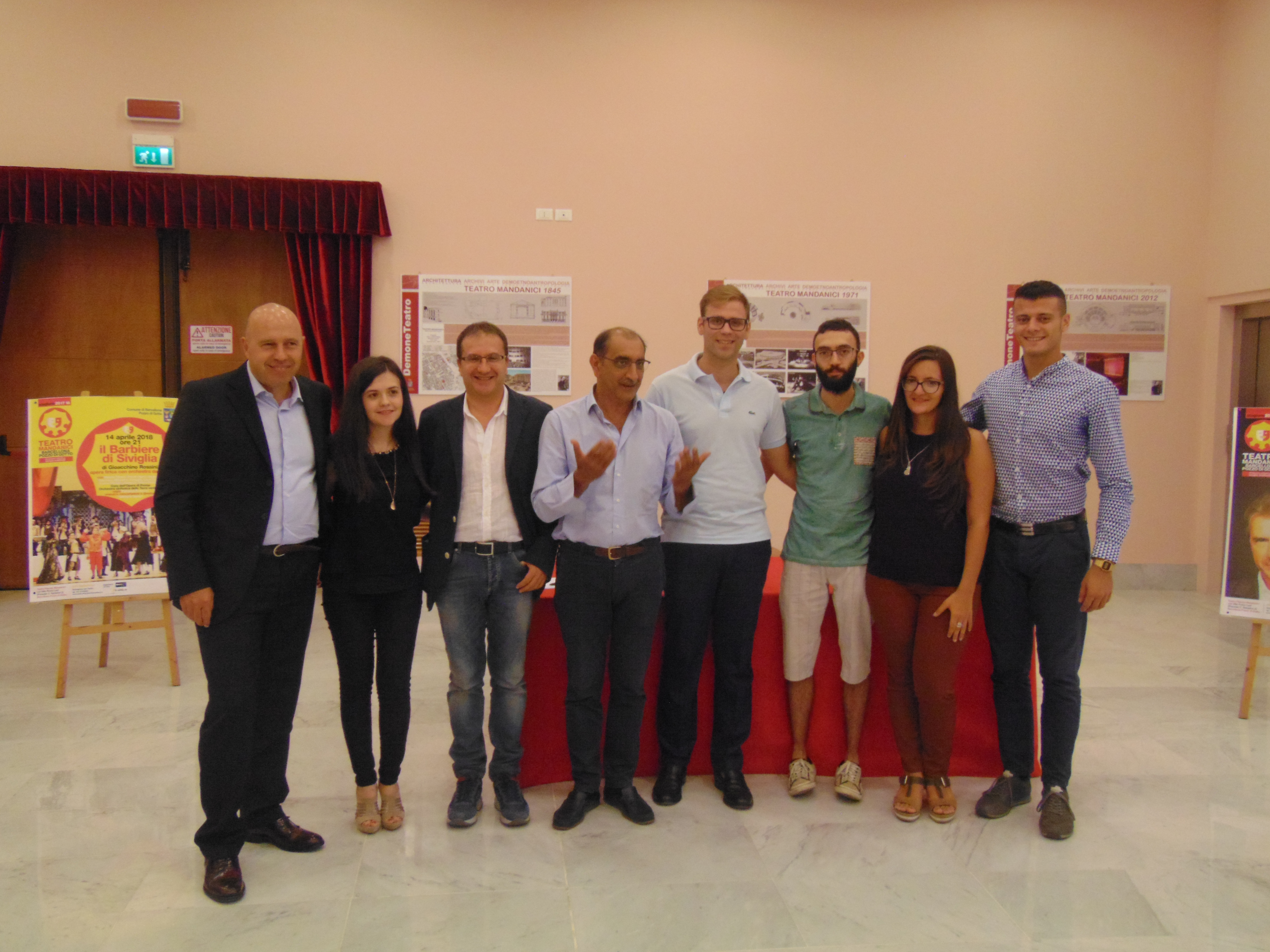 Teatro Mandanici. Firmate le convenzioni con  gli stagisti