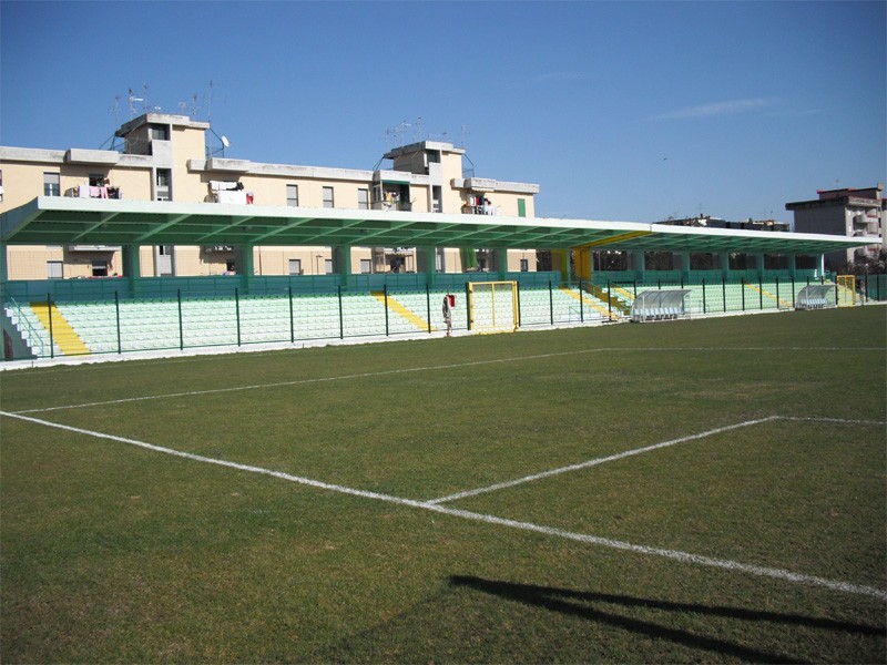 Portici cinico e fortunato: il Messina cade 2-1 in Campania