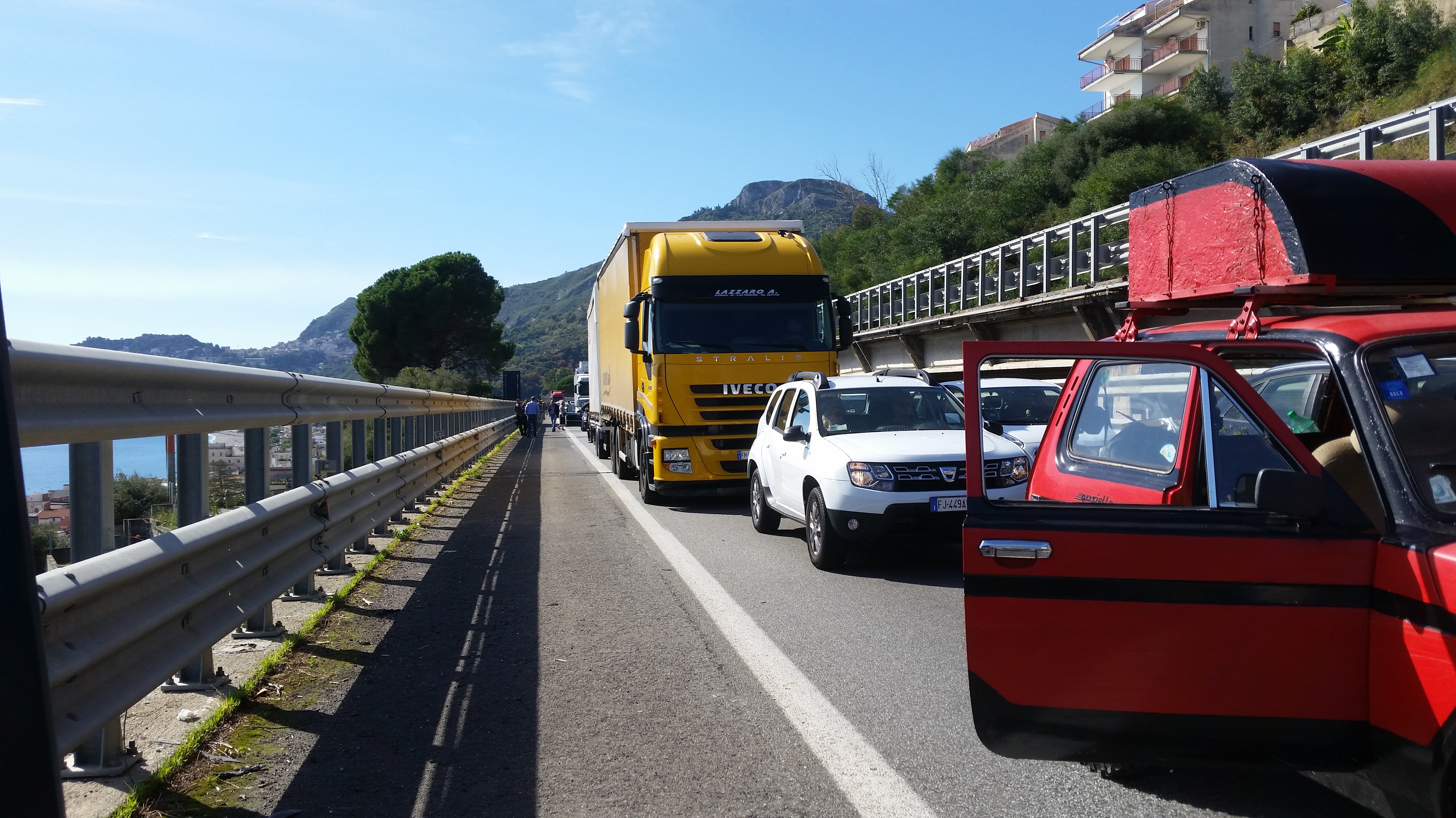 A18, code a Letojanni per interventi di scerbatura