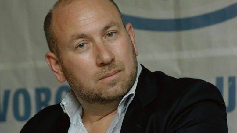 Dimissioni, La Cava al Consiglio e a De Luca: "Bisogna provare ad andare avanti"