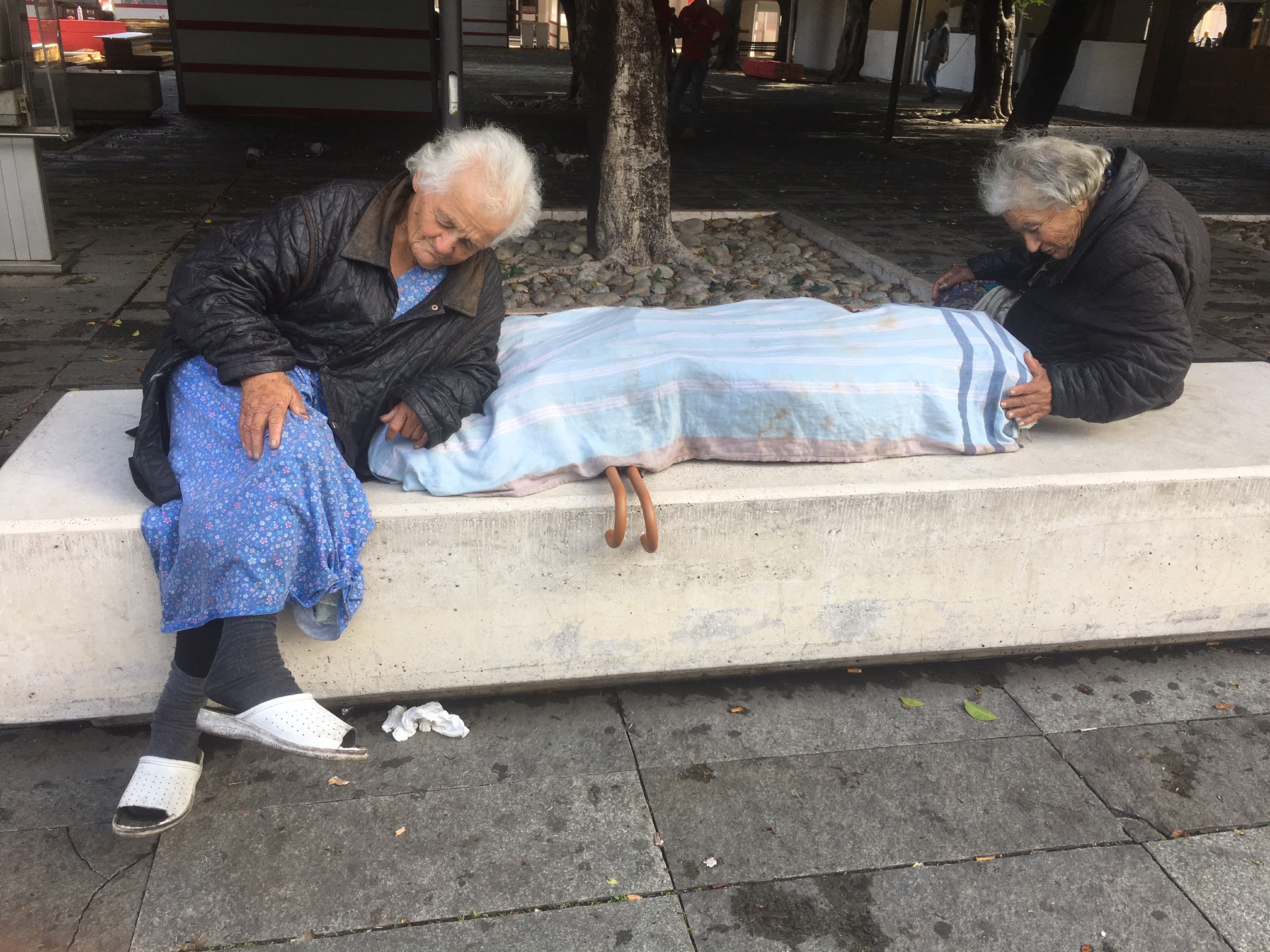 Accorinti ma non eri il sindaco degli Ultimi? Vergognati!