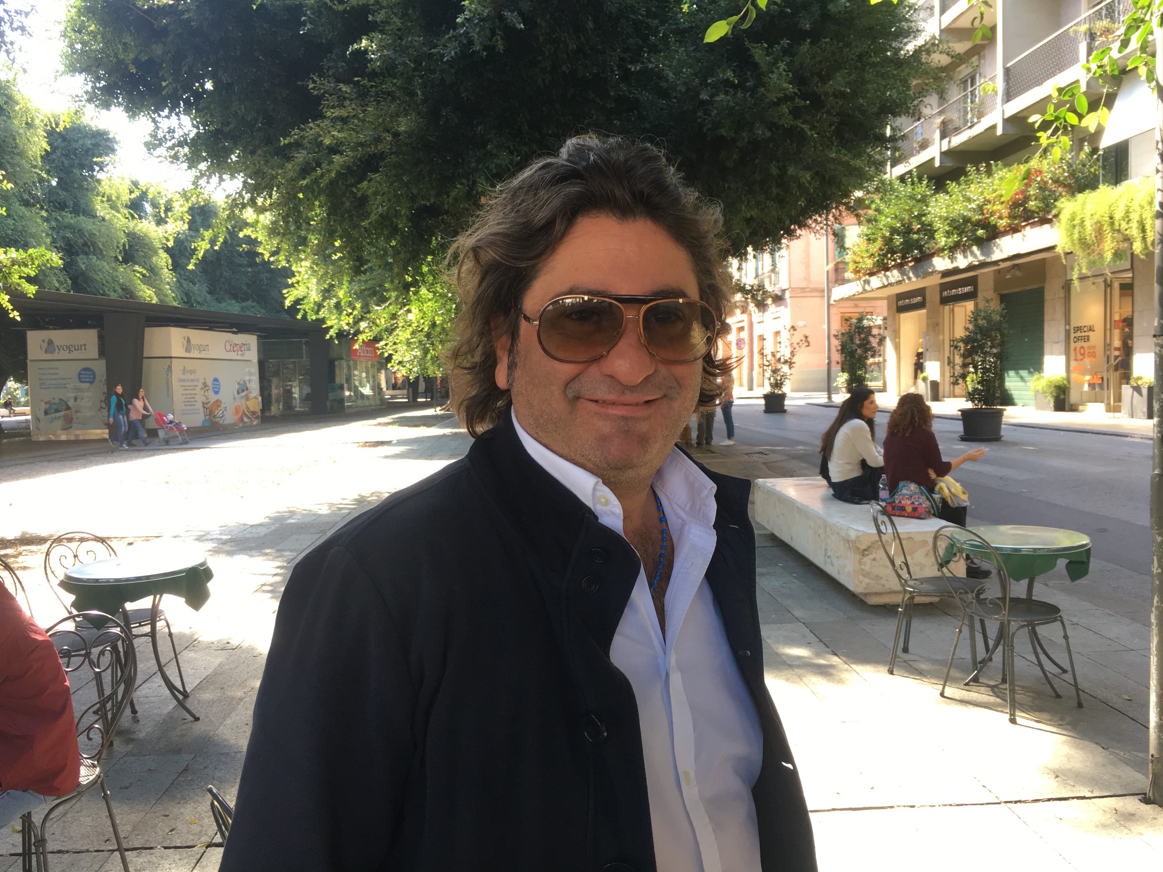 Piazza Cairoli, Santoro: "L'amministrazione ci provoca"
