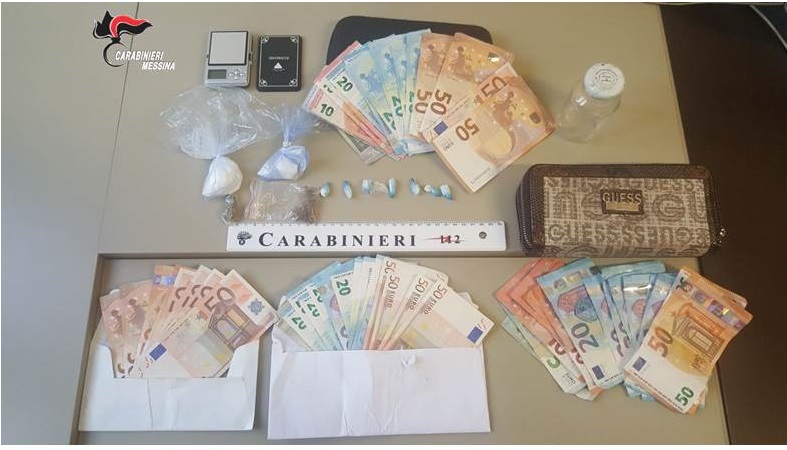 Spaccio a Camaro, pusher di 53 anni arrestata dai carabinieri