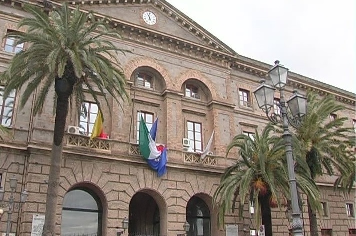 Caruter non ritira i rifiuti, interviene il Sindaco