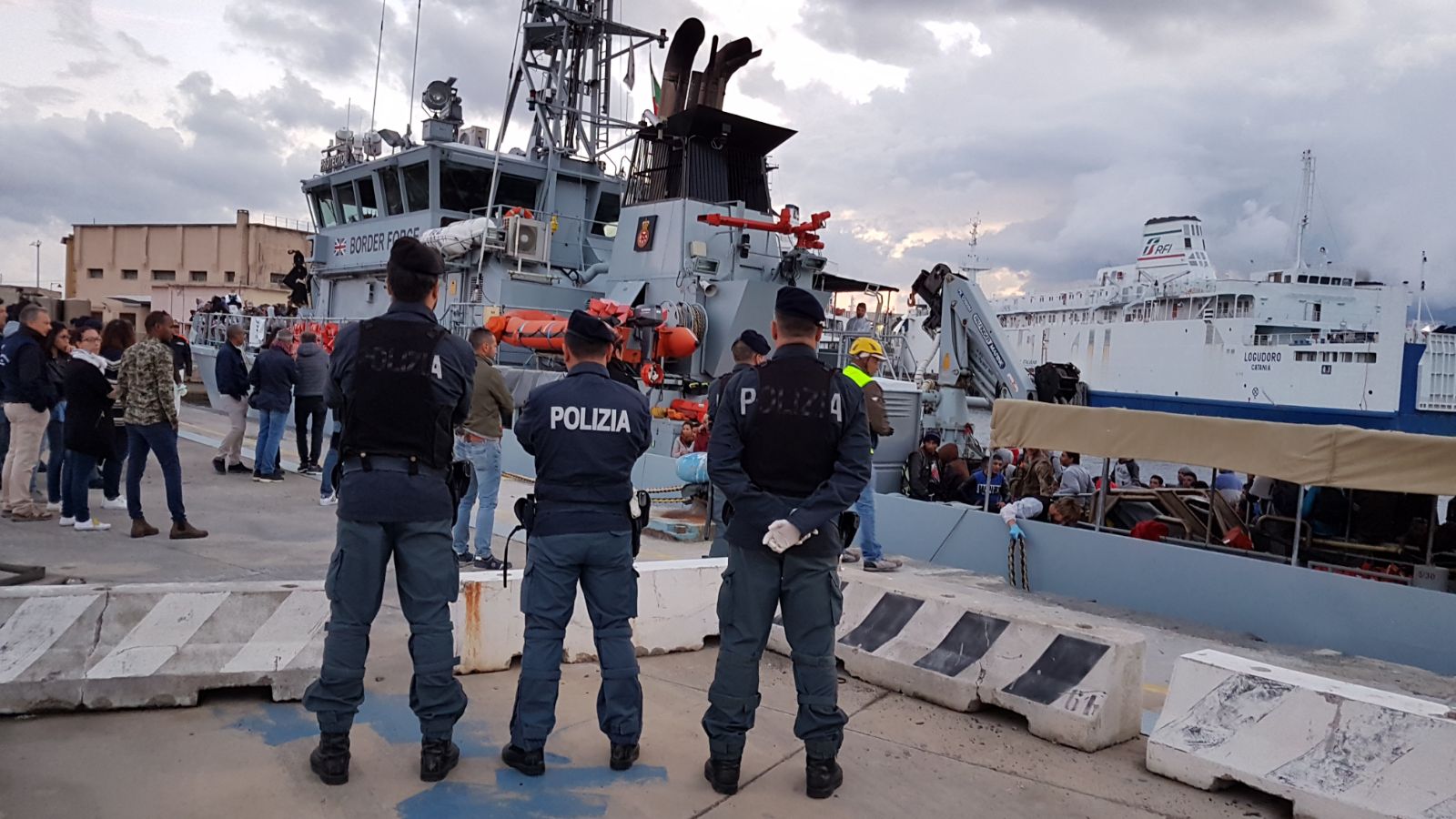 Immigrazione: viaggi di lusso dalla Tunisia alla Sicilia, smascherata organizzazione criminale