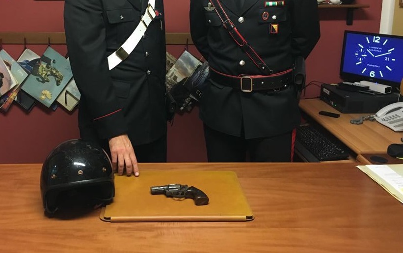 Tentano rapina in un supermercato, ma vengono intercettati dai carabinieri