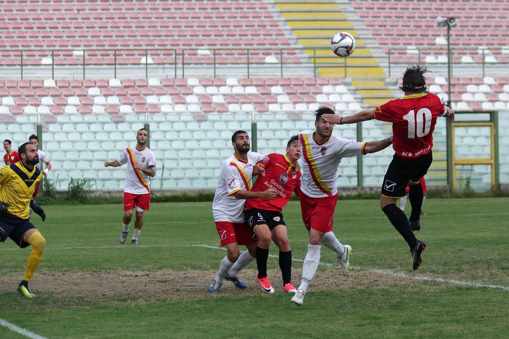 Ercolanese-Messina 1-1: una sbavatura difensiva condanna i biancoscudati al pari