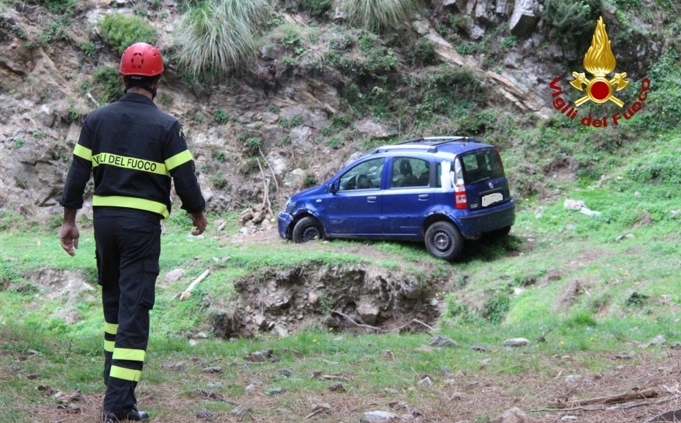 Anziano scomparso mentre cercava funghi, ricerche in corso