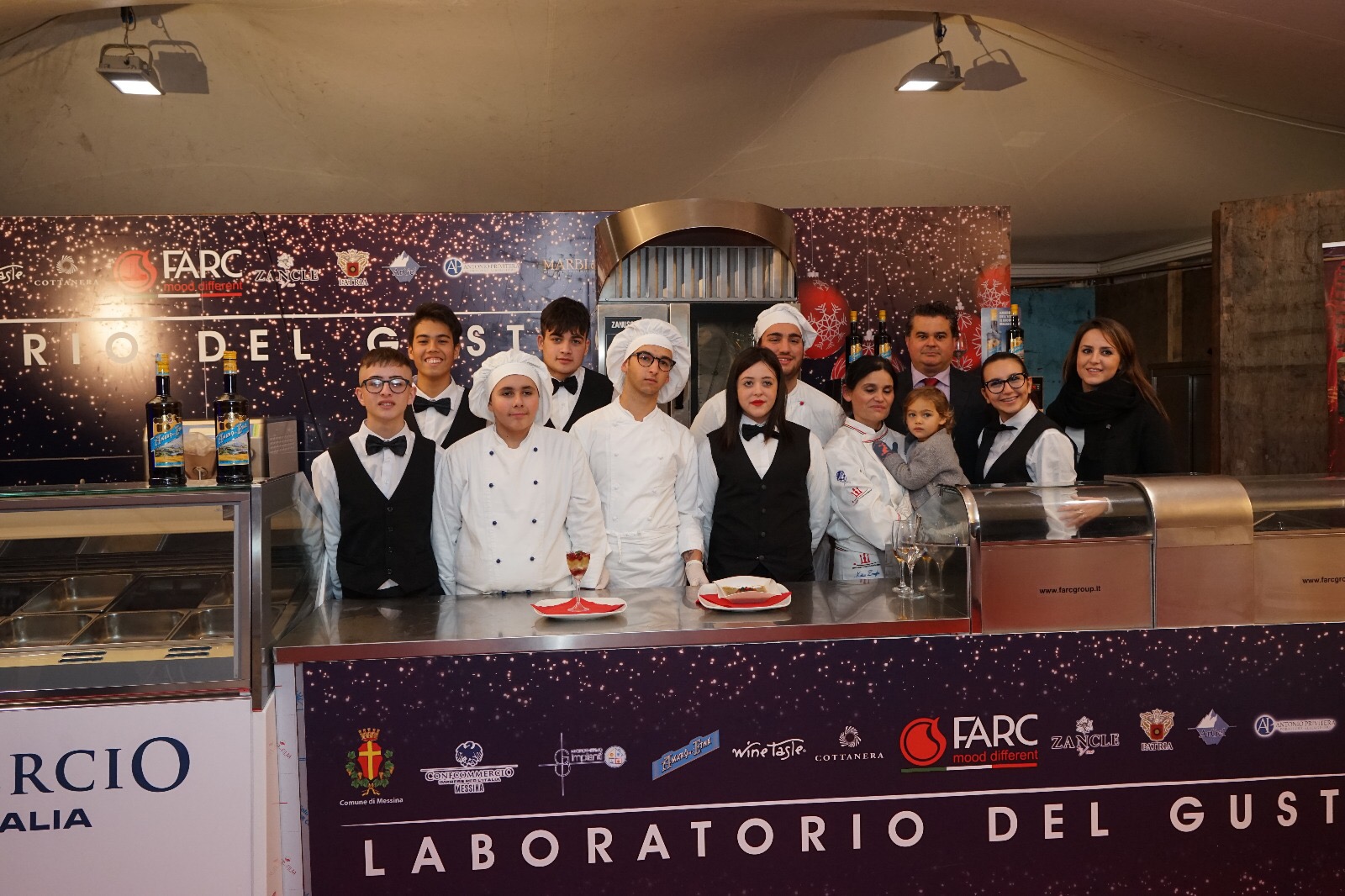 Natale a Cairoli: il Laboratorio del Gusto si tinge di rosa
