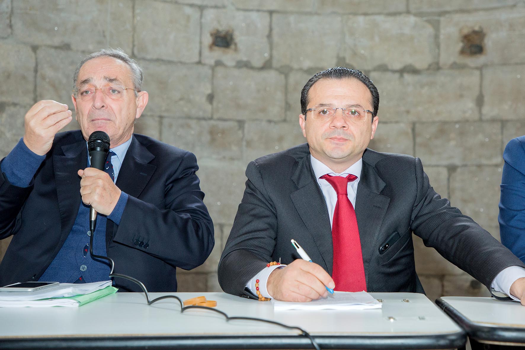 De Luca: "Allibito per censure dei giudici contro il mio arresto"