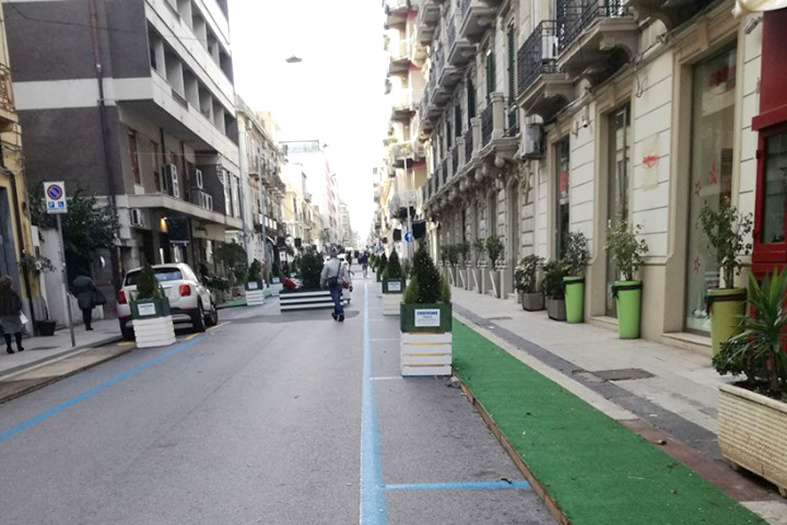 Isola via dei Mille, arriva la denuncia dei commercianti contrari