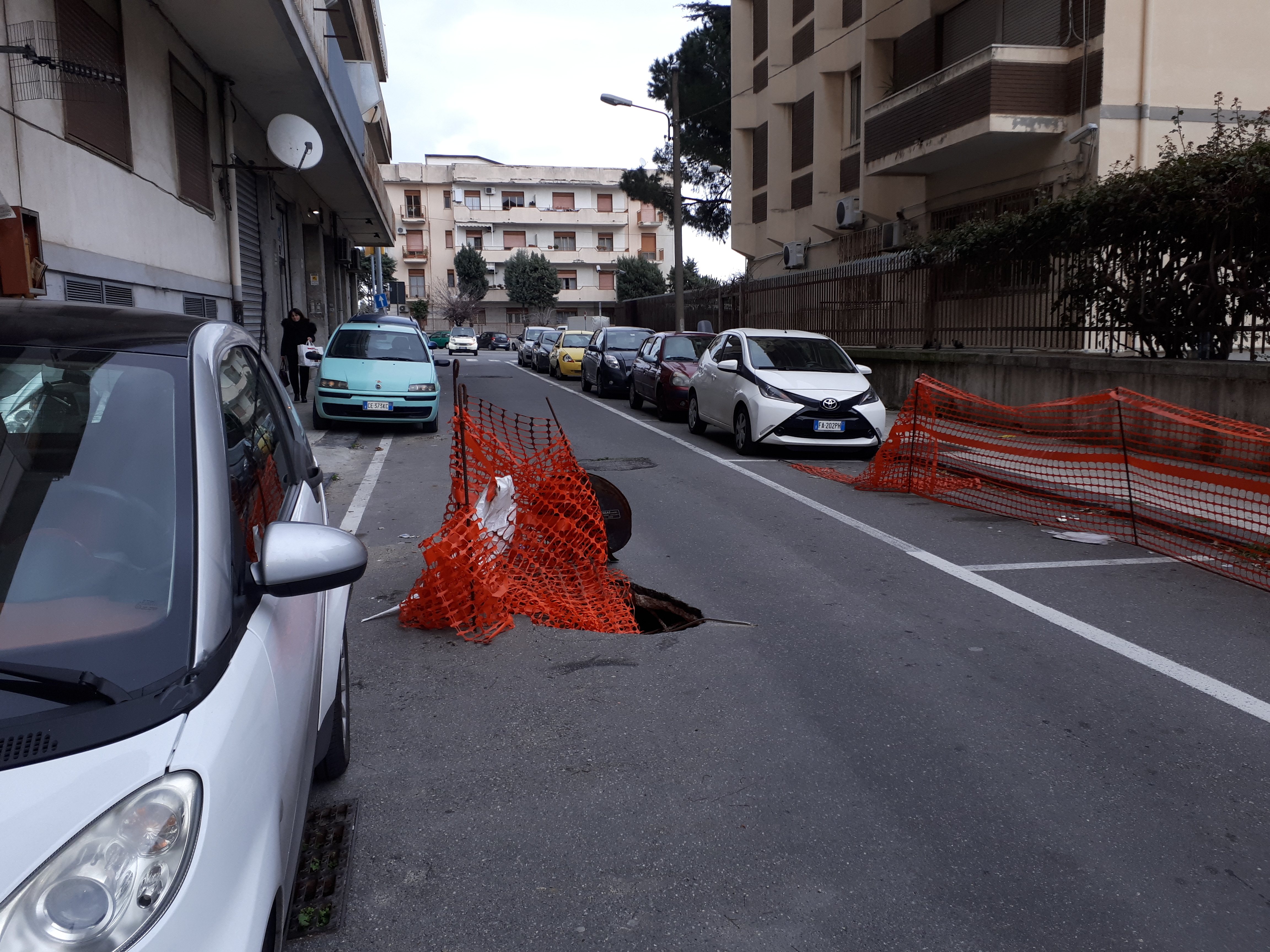 Voragine in via Sicilia, necessaria collaborazione tra Comune e privati