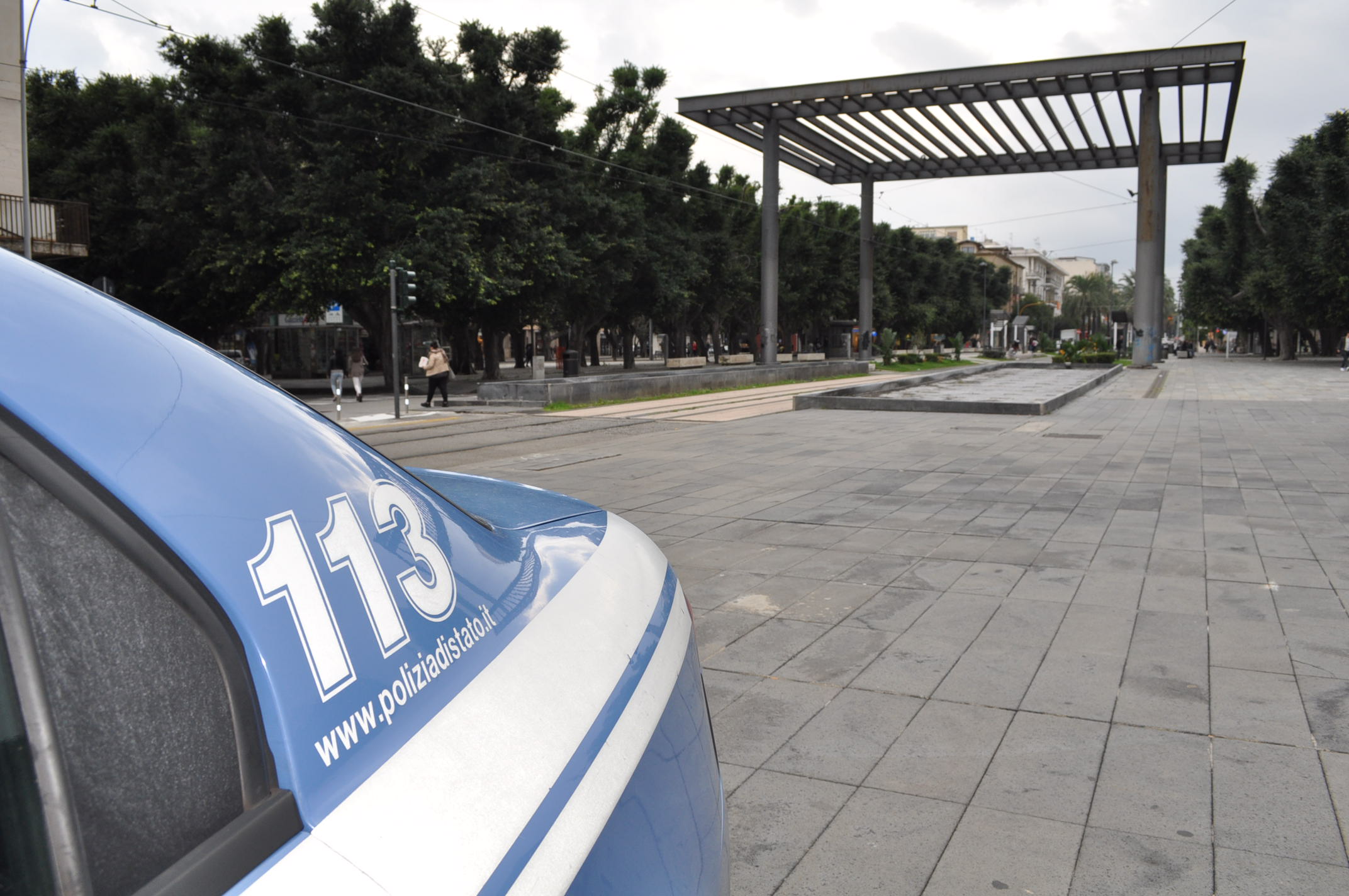 Via Trieste, donna aggredita e scippata in pieno giorno