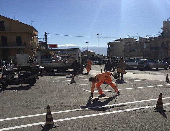 Piazza Fazio prende vita a Camaro. La Cava: Persistente l'impegno di portare decoro