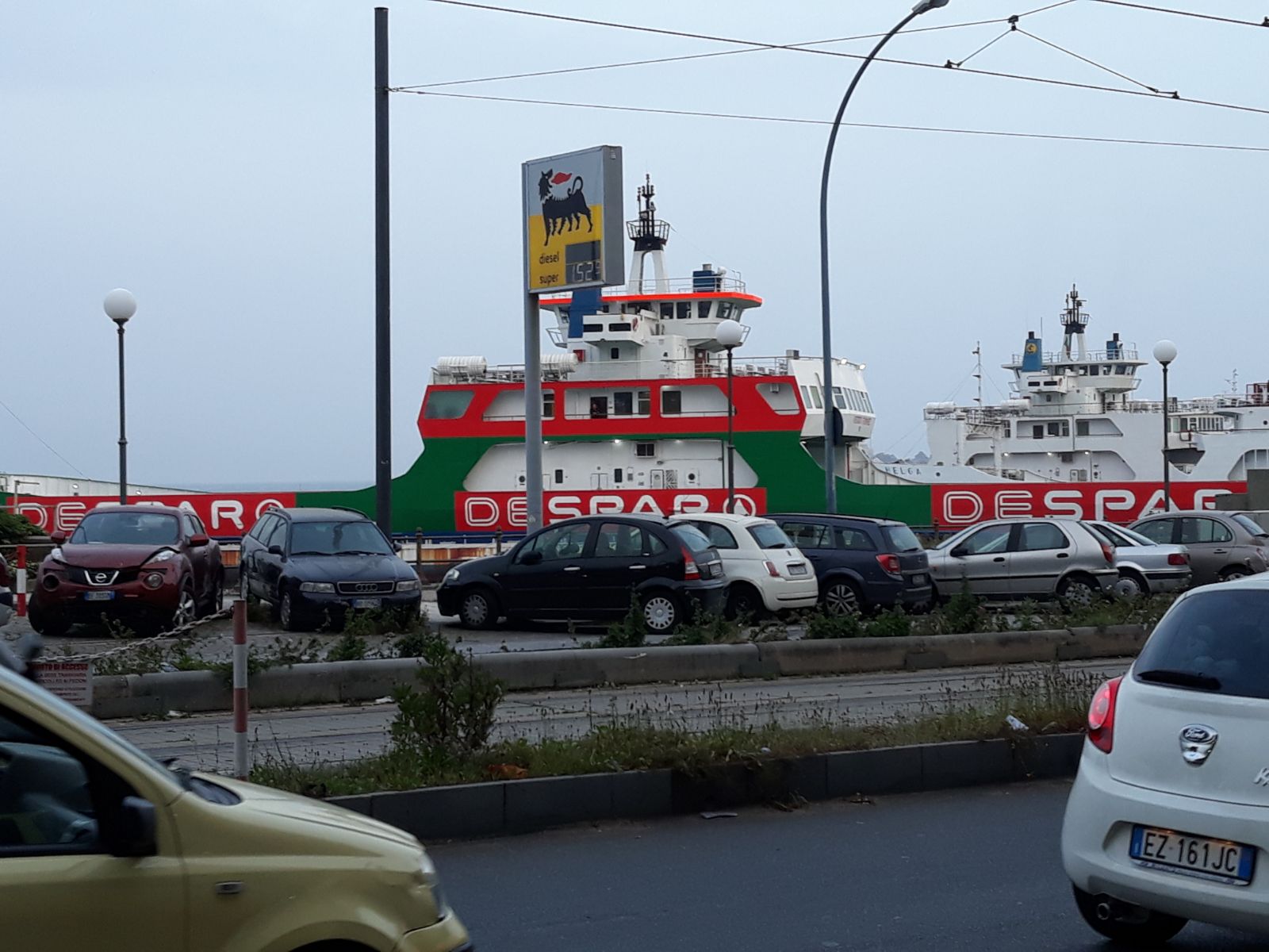 Fa il suo esordio nello Stretto la nave brandizzata