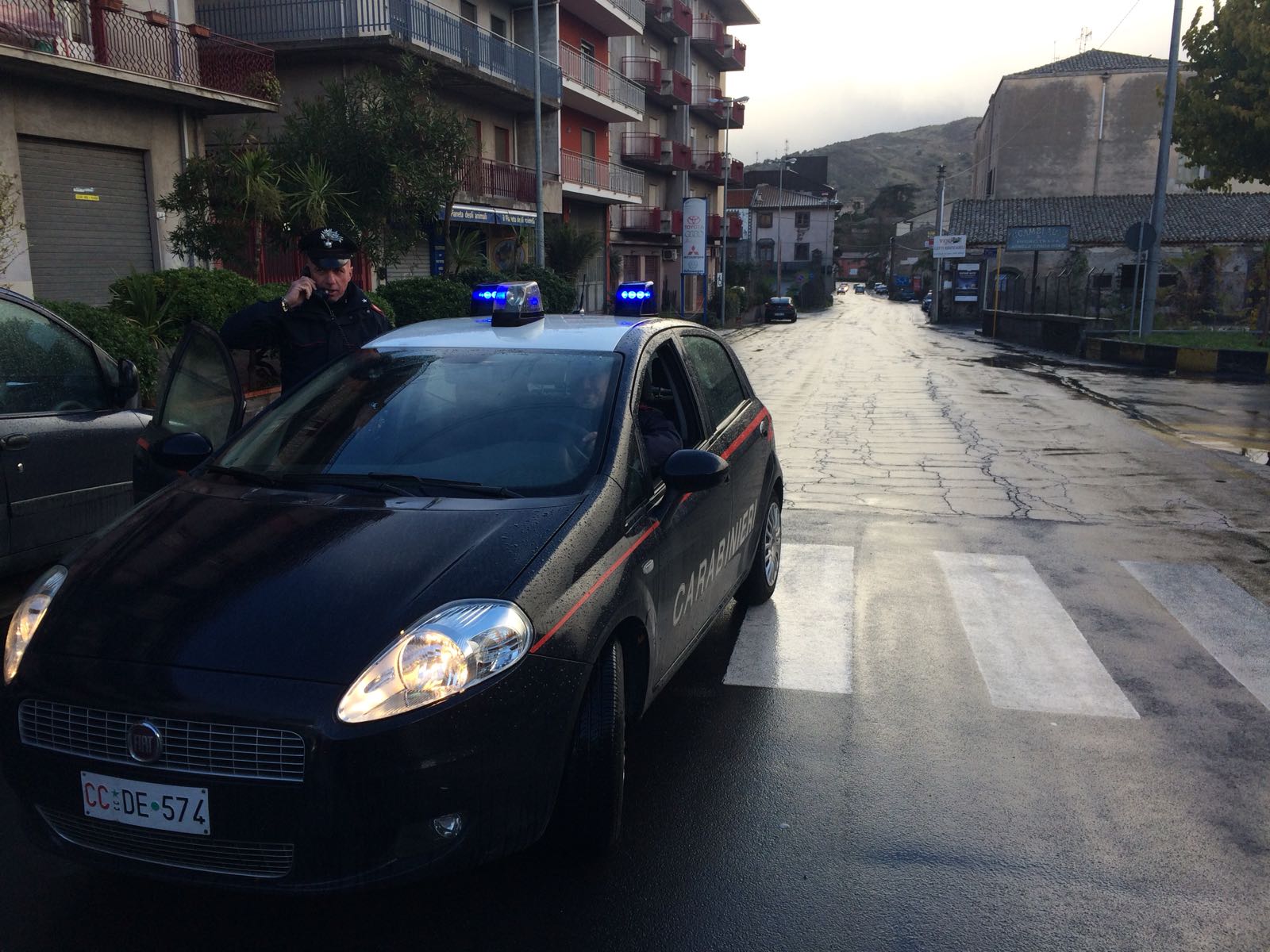 Violenza sessuale di gruppo, 85enne arrestato dai carabinieri