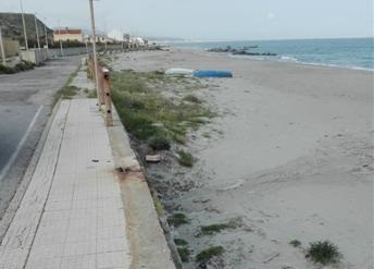 Cadavere di una donna trovato in mare: accertamenti per risalire all'identità