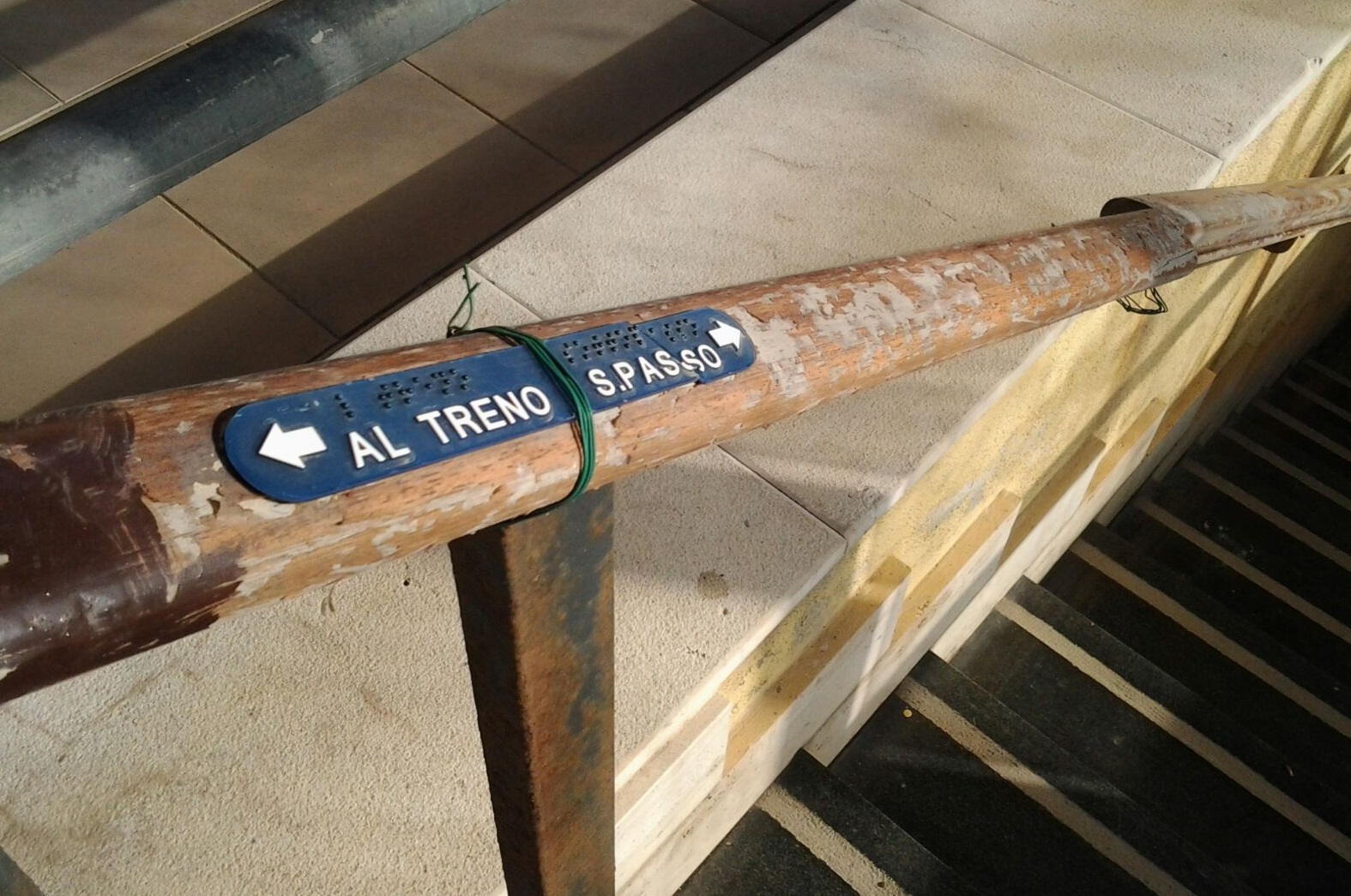 Metroferrovia: via Crucis da Messina a Giampilieri. Uiltrasporti: "Stazioni disastrate"