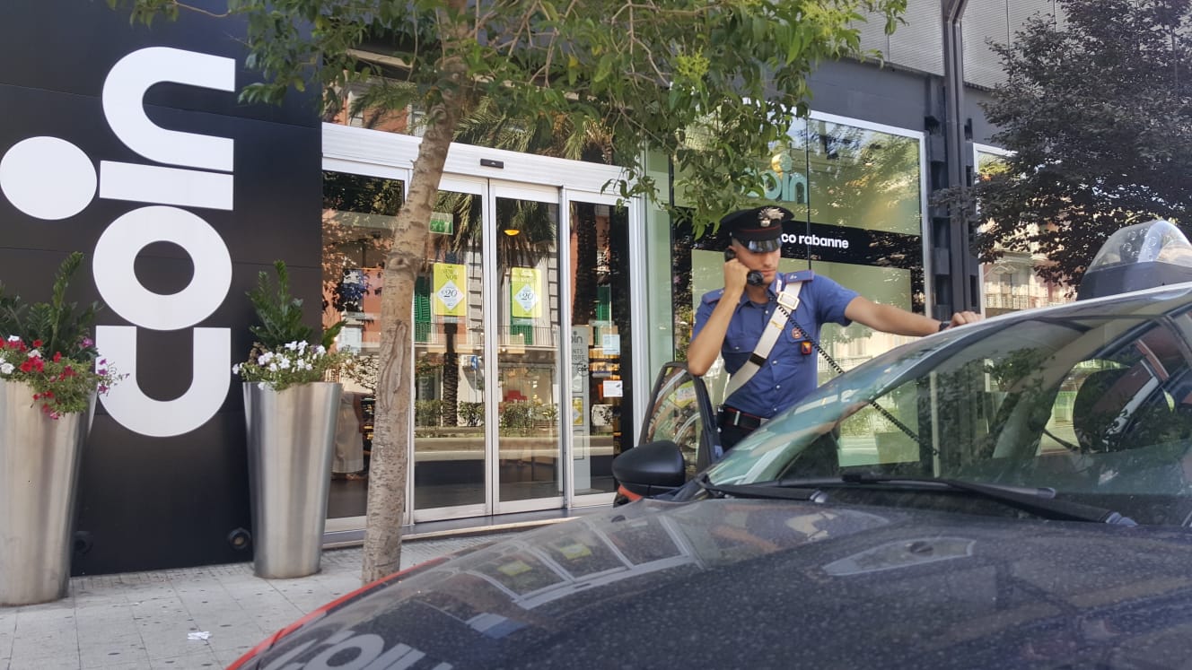 Tantata rapina alla Coin: una 35enne arrestata dai carabinieri