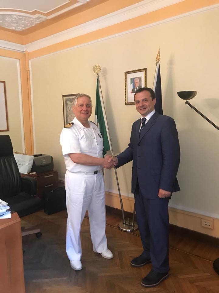 Continuano gli incontri "formali" del sindaco De Luca