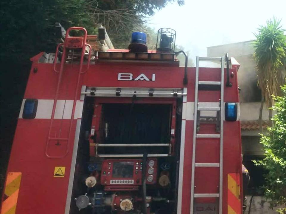 Paura all'Annunziata, incendio al Garden Ville