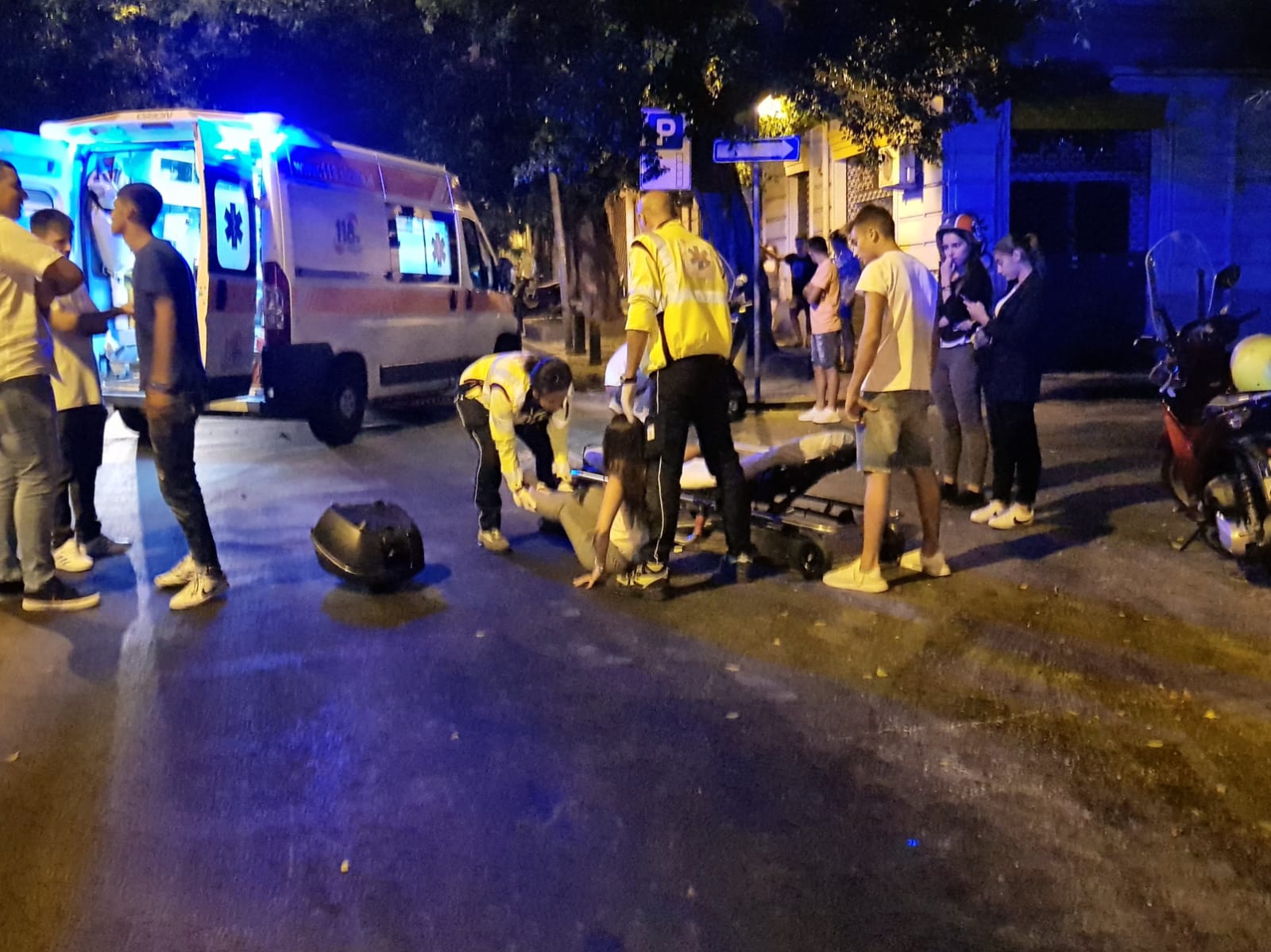 Chiusa la via Tommaso Cannizzaro per resina: decine di incidenti