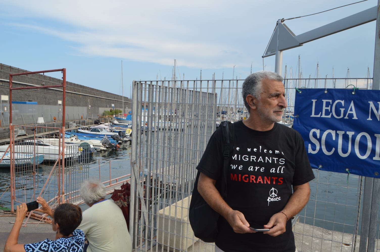 Caso-Diciotti: anche Accorinti fra i manifestanti a Catania