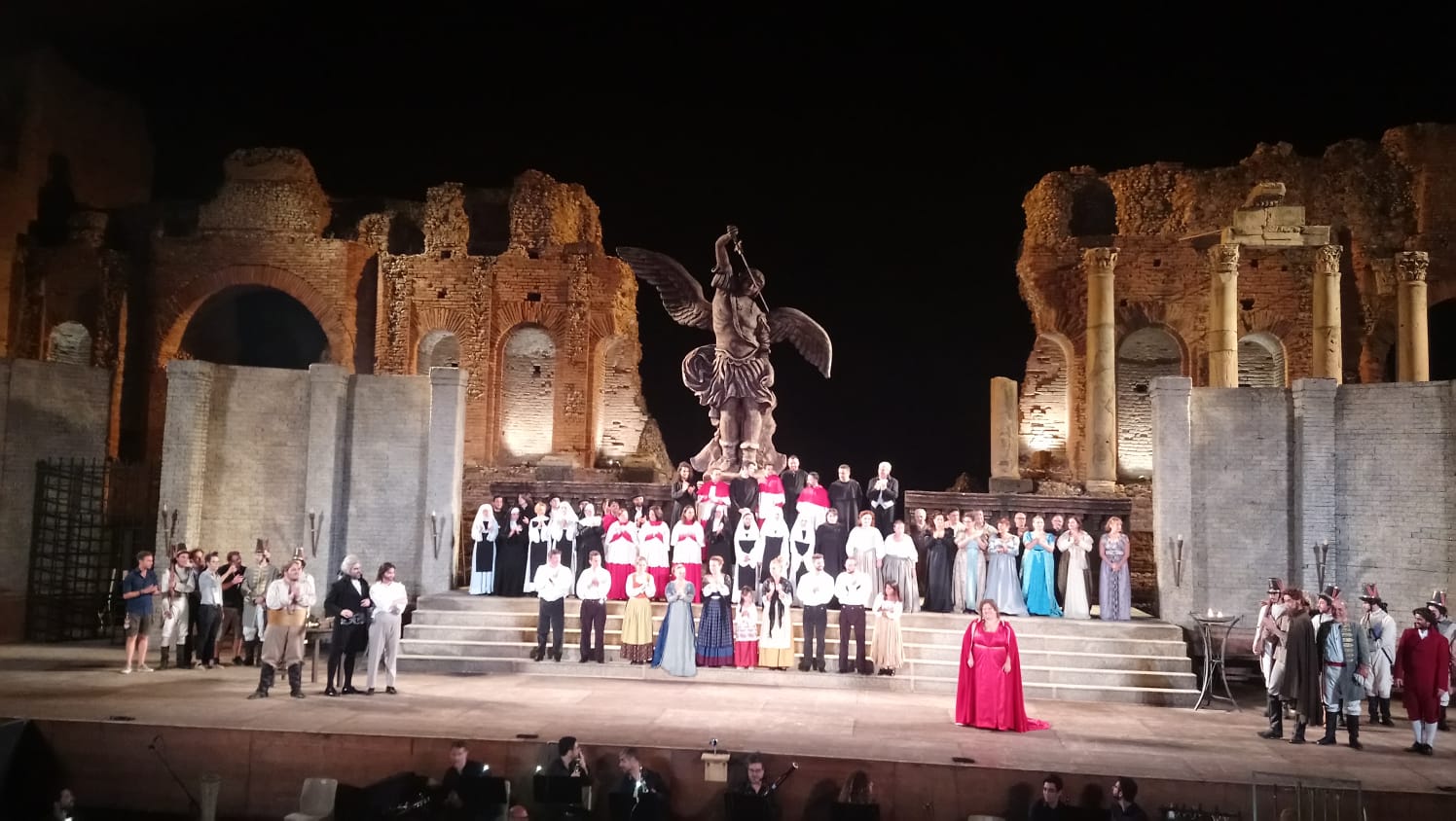 "Taormina Opera stars", festival inizia con un minuto di silenzio in ricordo della tragedia di Genova