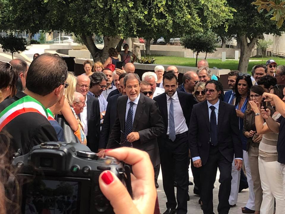 Musumeci: "Il 60% degli edifici scolastici in Sicilia non è a norma"