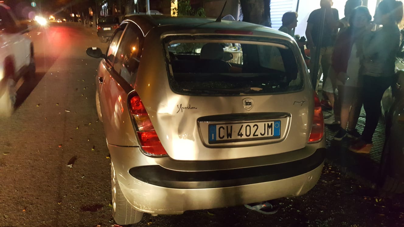 Grave incidente in viale Libertà