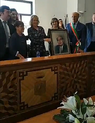 Psi: "S'intitoli una piazza a Craxi a Capo d'Orlando"