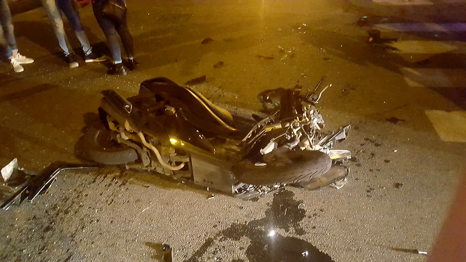 Scontro auto-scooter: giovane ricoverato al Piemonte