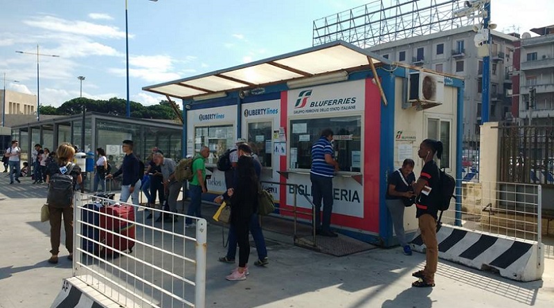 Trasporti nello Stretto: Bluferries noleggia un aliscafo, spiraglio per 72 lavoratori della "Liberty Lines"