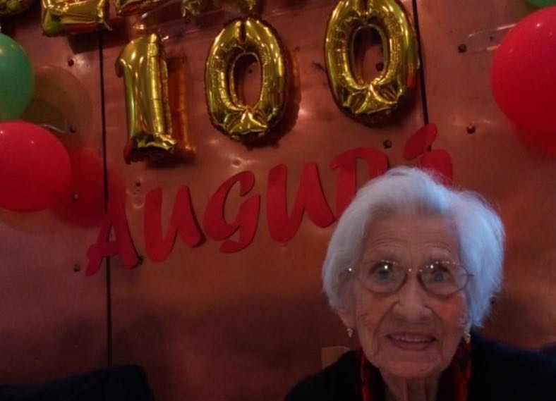 Grande festa a Messina per i cento anni di nonna Lina