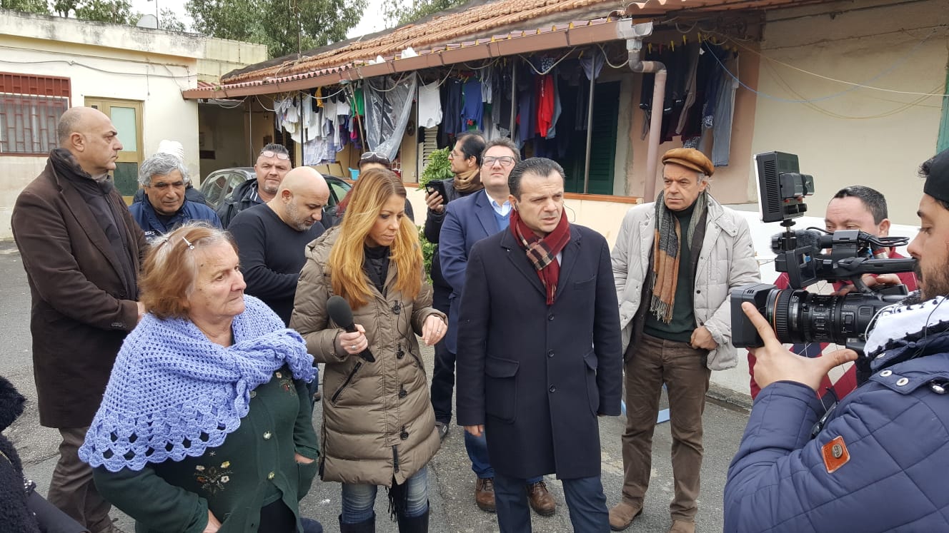 Risanamento vergogna nazionale, De Luca show su Rai 1