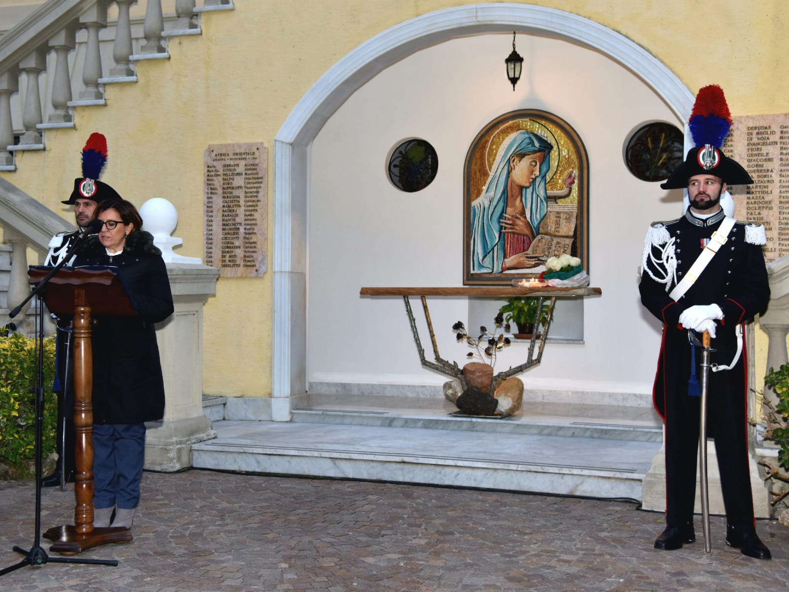 Il ministro Trenta inaugura monumento dedicato ai Caduti di Nassiriya