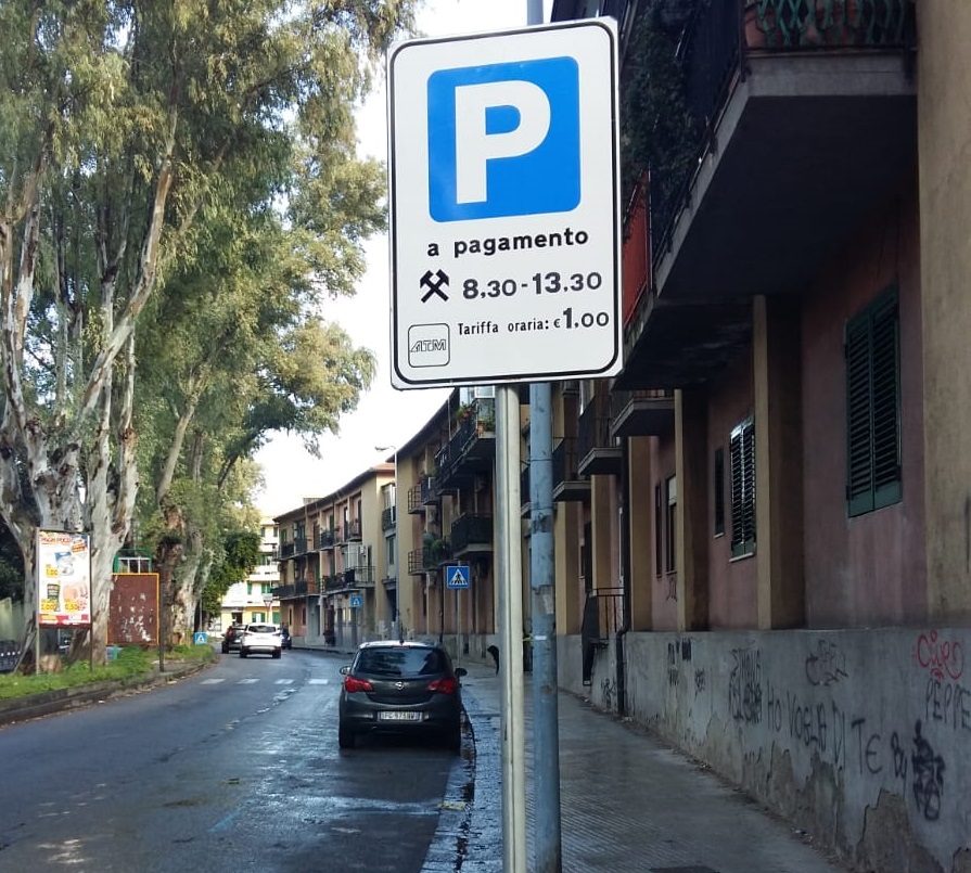 Estesa zona a pagamento a piazza Dante, Gioveni sbotta: "Forzatura per fare cassa"