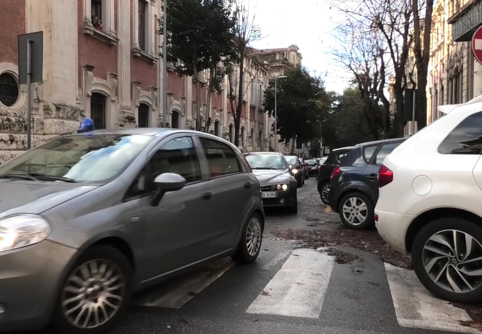 Perseguitava il suo ex avvocato, 34enne arrestato dalla polizia